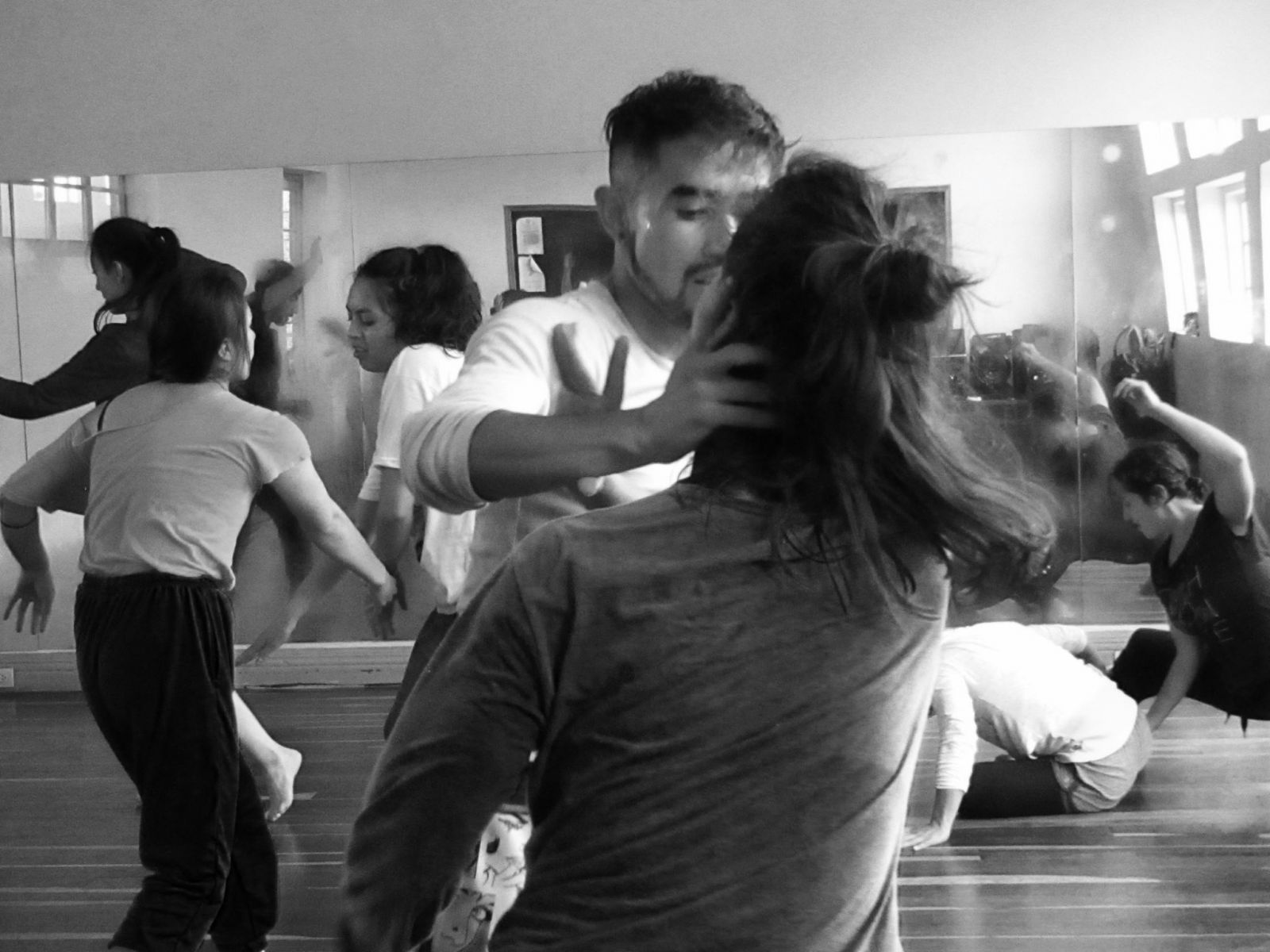 No momento você está vendo WORKSHOP DE DANÇA CONTEMPORÂNEA